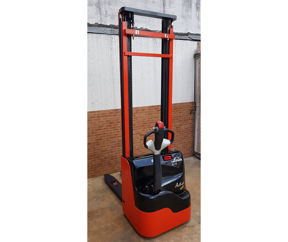 Empilhadeira elétrica patolada Linde L12 Active BR